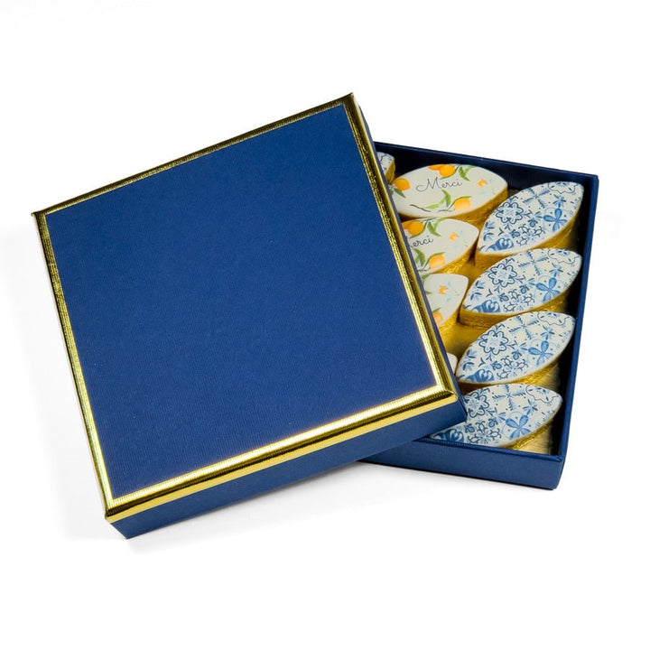 Boîte carré luxe Bleu nuit 12 calissons - Le Good Biscuit